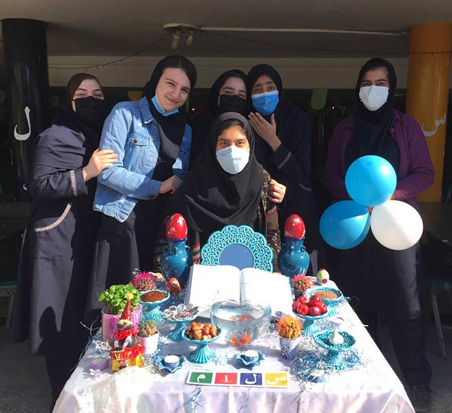 جشن نوروز 1401 در دبیرستان دخترانه سلام رسالت